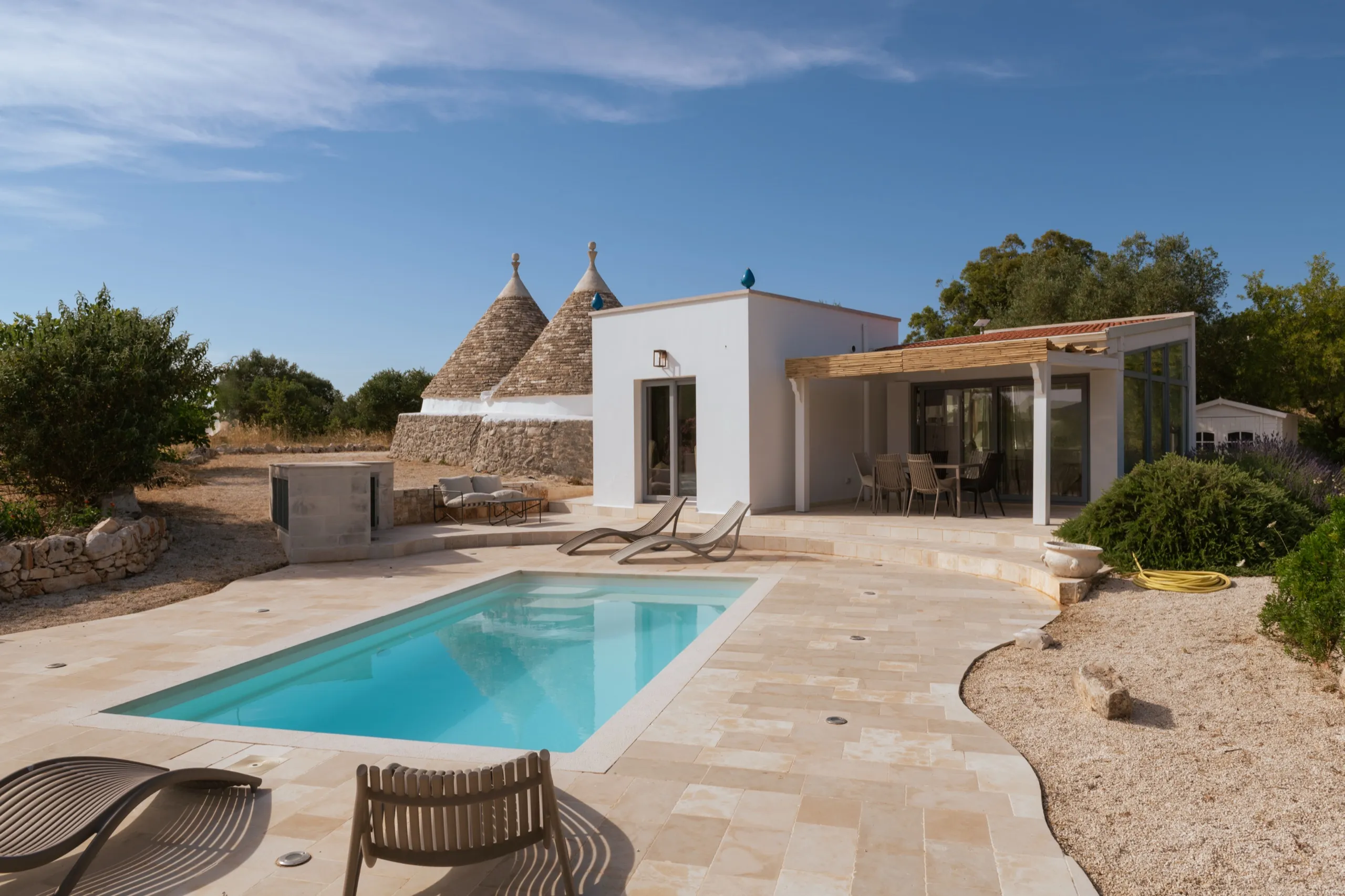 Matins au bord de la piscine