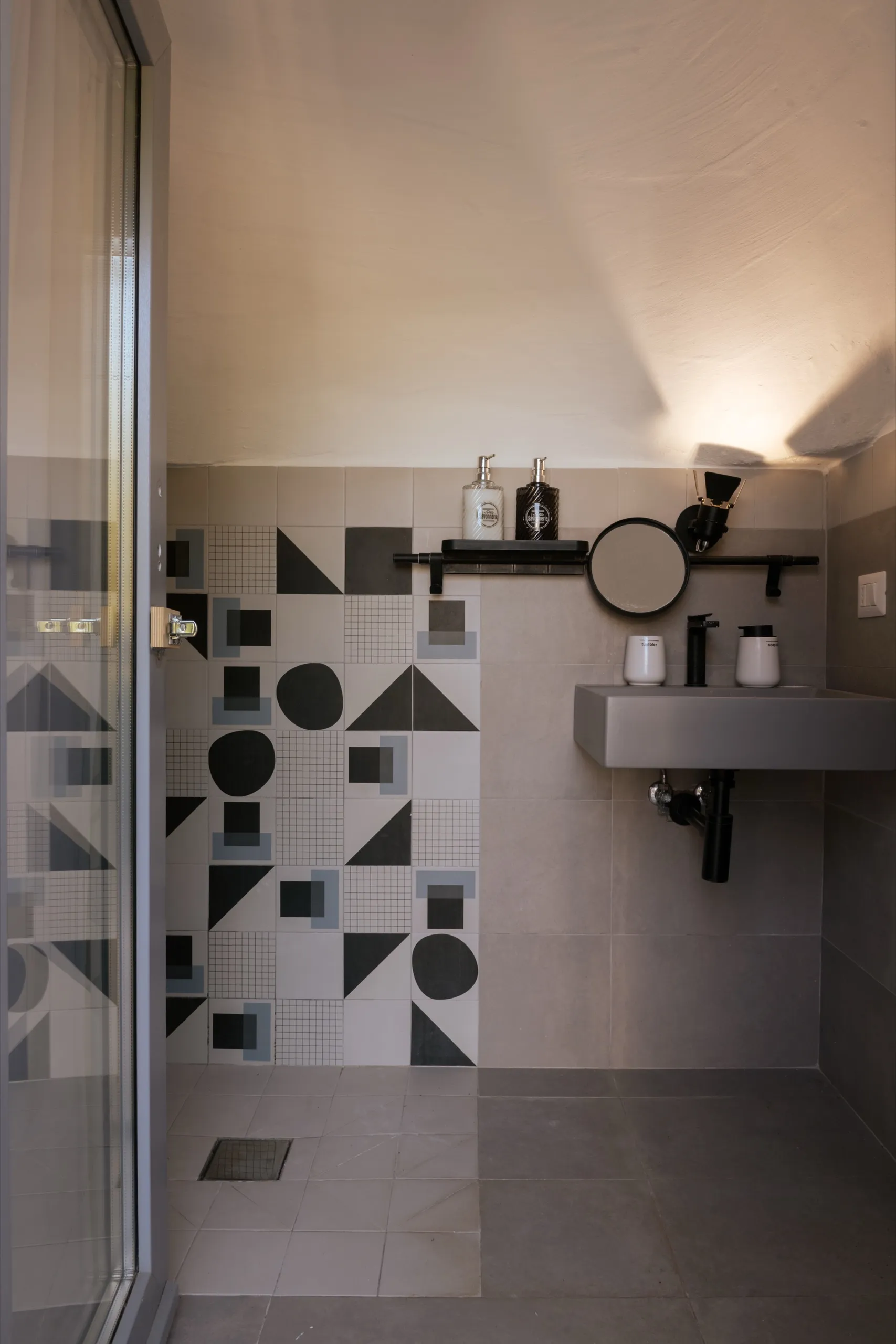 Deuxième salle de bain, détail